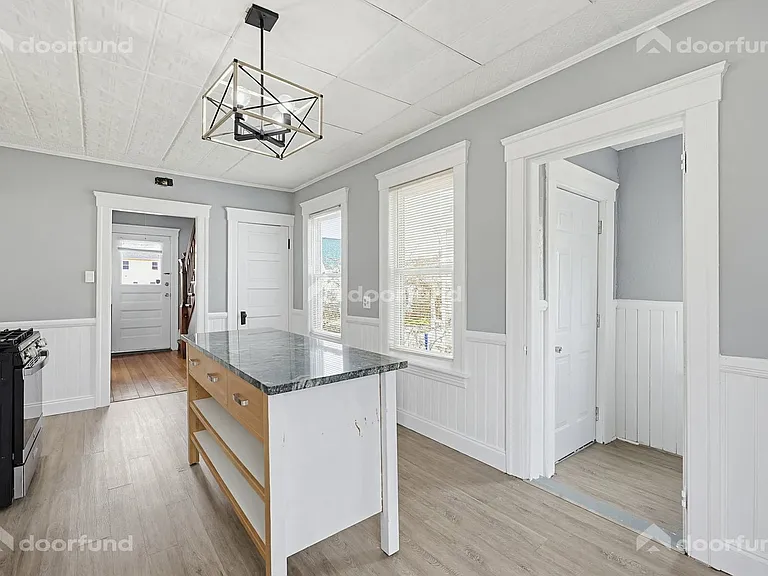 121 Delmont Ave — Photo 6