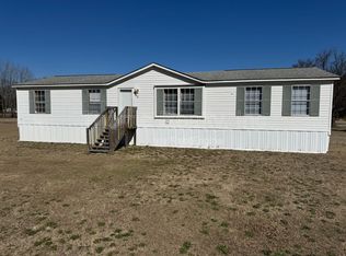 26 Hemlock Ln, Tarboro, NC 27886