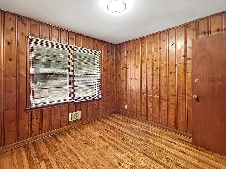 2798 Dearwood Dr SW — Photo 12