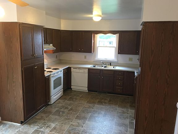 3rd image of 7115 Claybird Ln