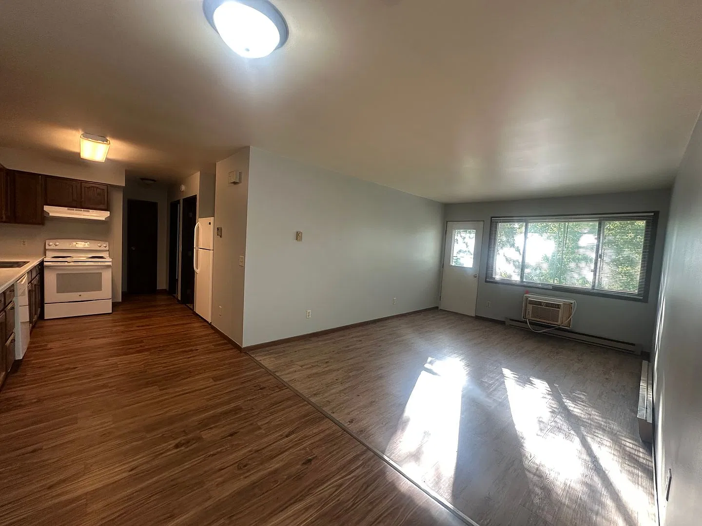 601 Colfax St — Photo 2