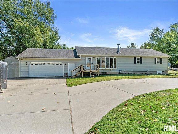 4th image of 2620 Piper Ln