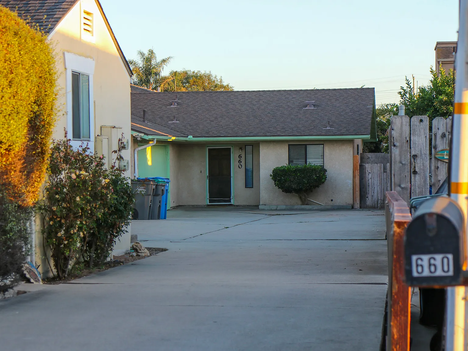 3 bed, 1277 sqft, $2,950 — Photo 1