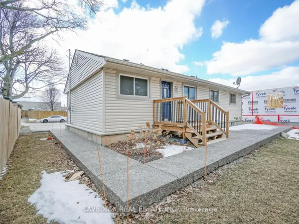 7631 Wayne St, Niagara Falls, ON L2H 1G7