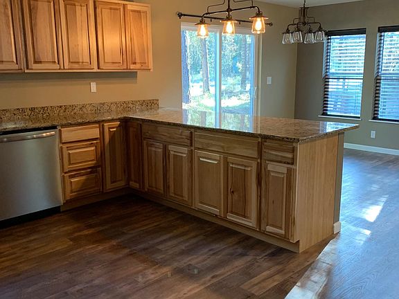 3rd image of 54605 Caribou Dr