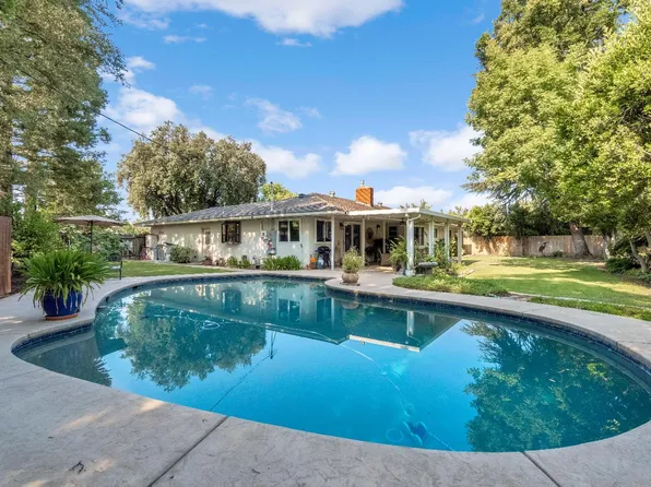 658 W Roberts Ave, Fresno, CA 93704