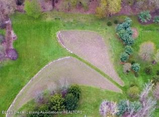 942 Cherry Valle Ln, Williamston, MI 48895