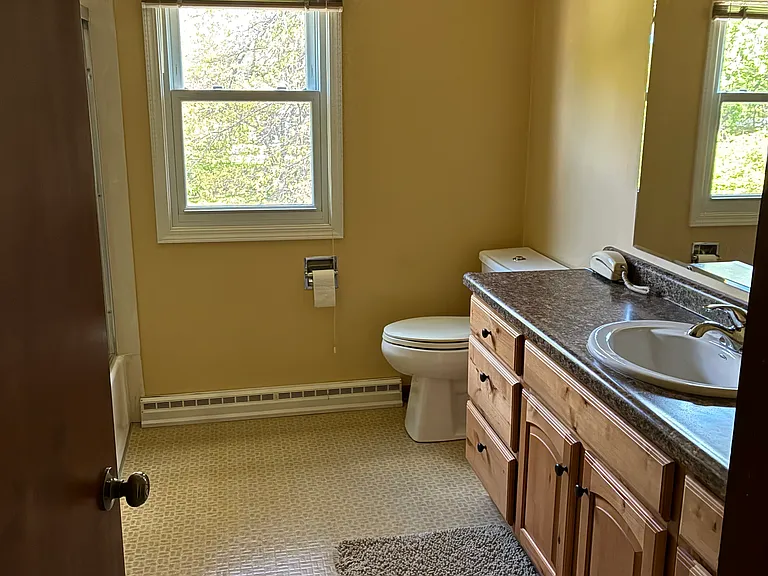 85 S Huron Dr — Photo 7