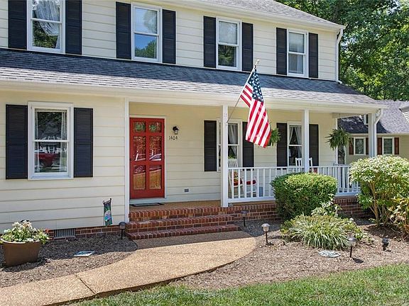 2nd image of 1404 Lauren Ct