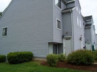 63 Evergreens Dr APT 1, Laconia, NH 03246