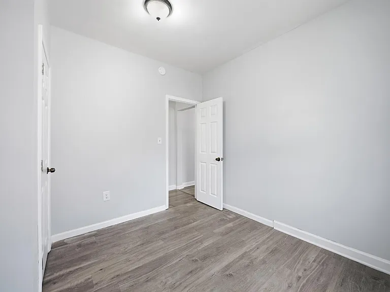 505 W Church St — Photo 17