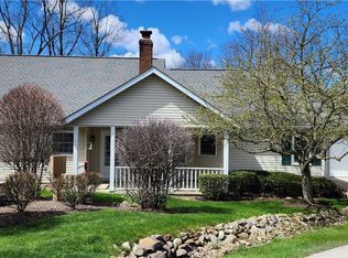 1715 Windrow Ln, Broadview Heights, OH 44147