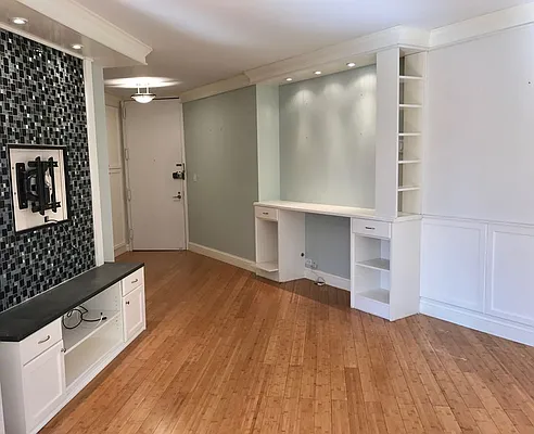 Rented by Corcoran | media 26