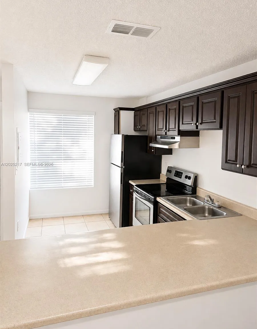 Verano At Miramar Condo — Photo 1