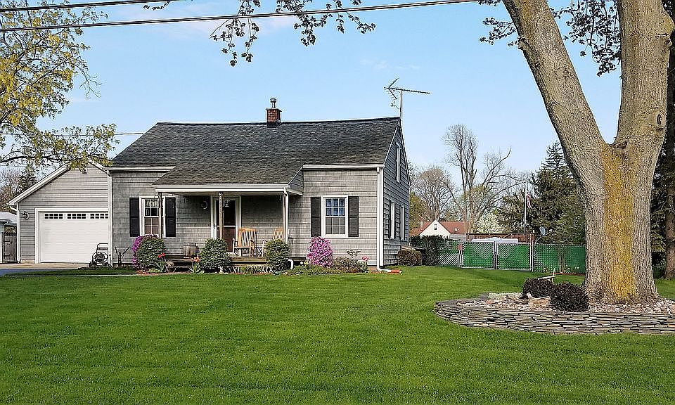 2nd image of 5985 Garlow Rd