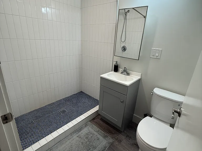 4326 Irving St #305 — Photo 10