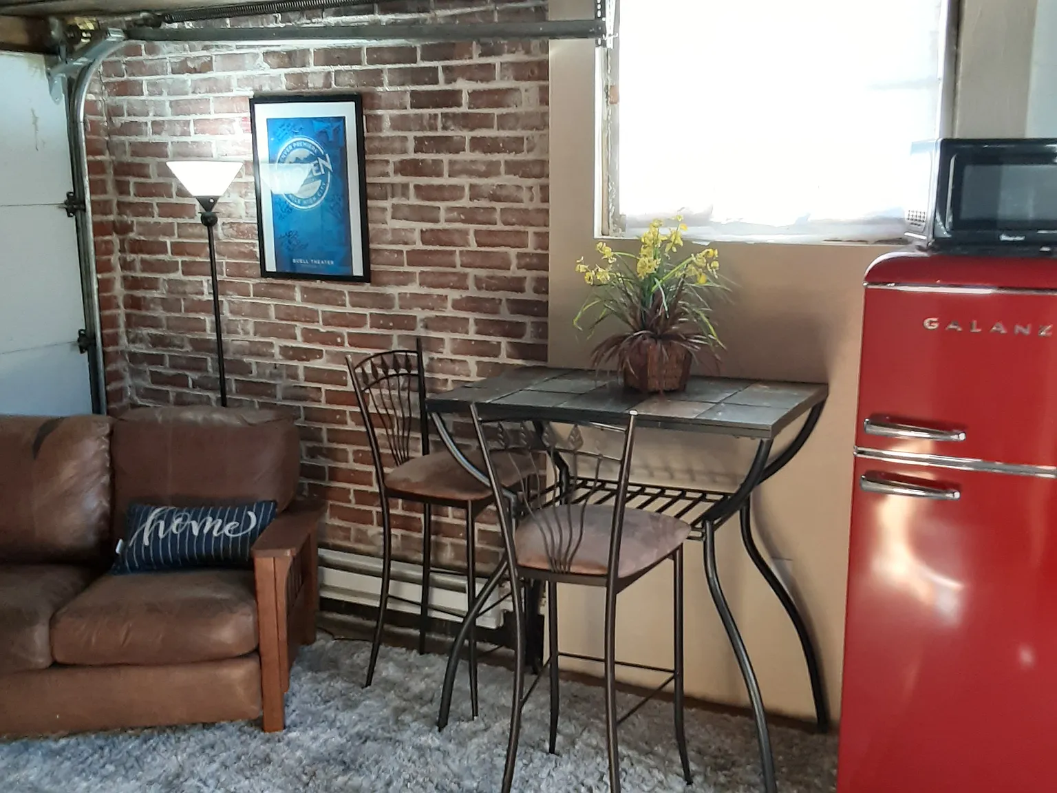 1 bed, 409 sqft, $990 — Photo 1