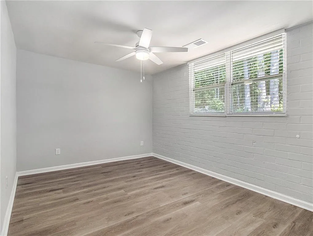 2 bed, 640 sqft, $1,550 — Photo 3
