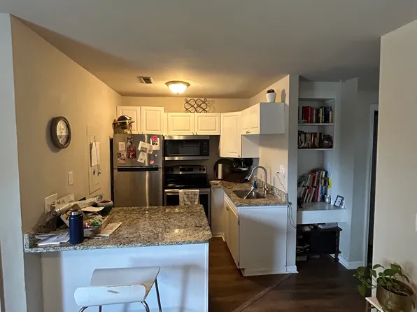 708 Yew St APT 5, Charleston, SC 29407