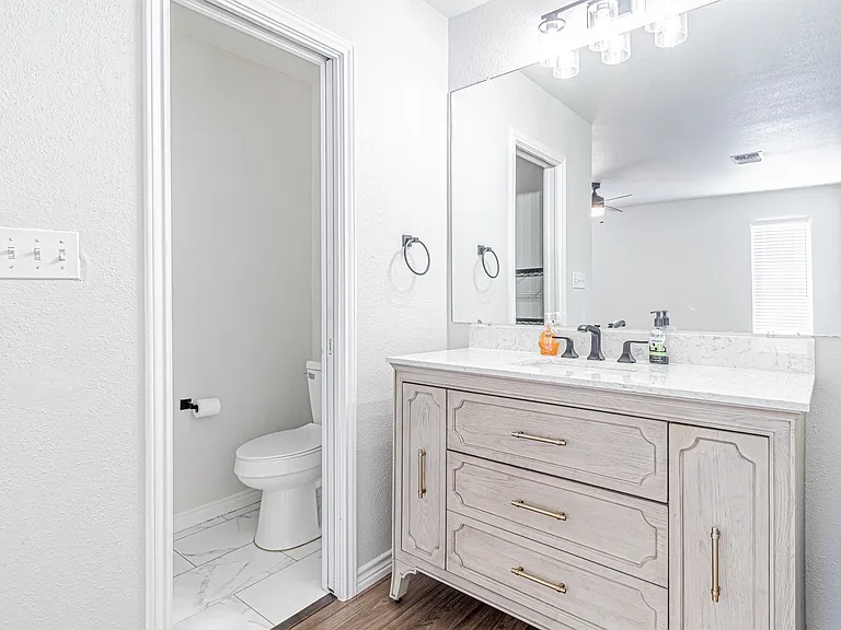 12142 Vista Nogal St — Photo 19