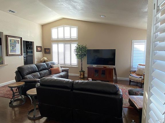 5th image of 6128 Vanden Road