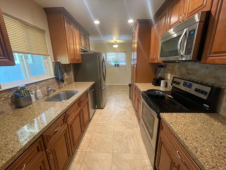 1st image of 1544 Willowbrook Dr