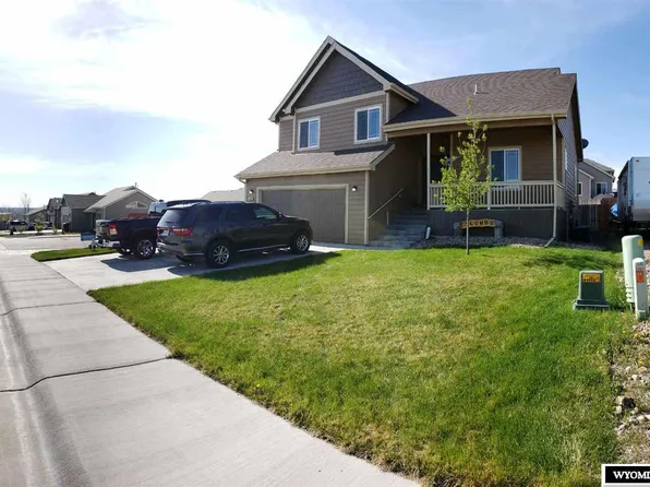 5107 Heritage Trl, Mills, WY 82644