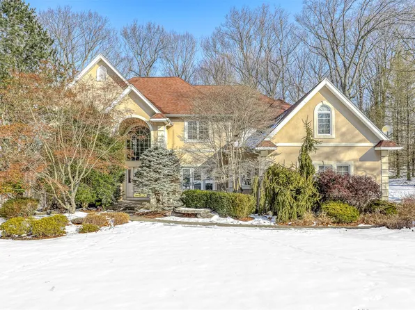15 Golf Course Drive, Suffern, NY 10901