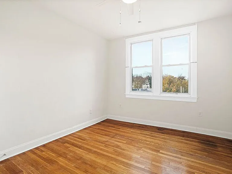 4120 14th St NW #27 — Photo 16