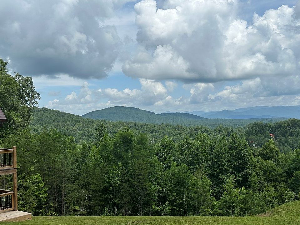 2nd image of 6 Carolina Fox Cir