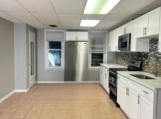 35 S Market St FLOOR 2, Elizabethtown, PA 17022
