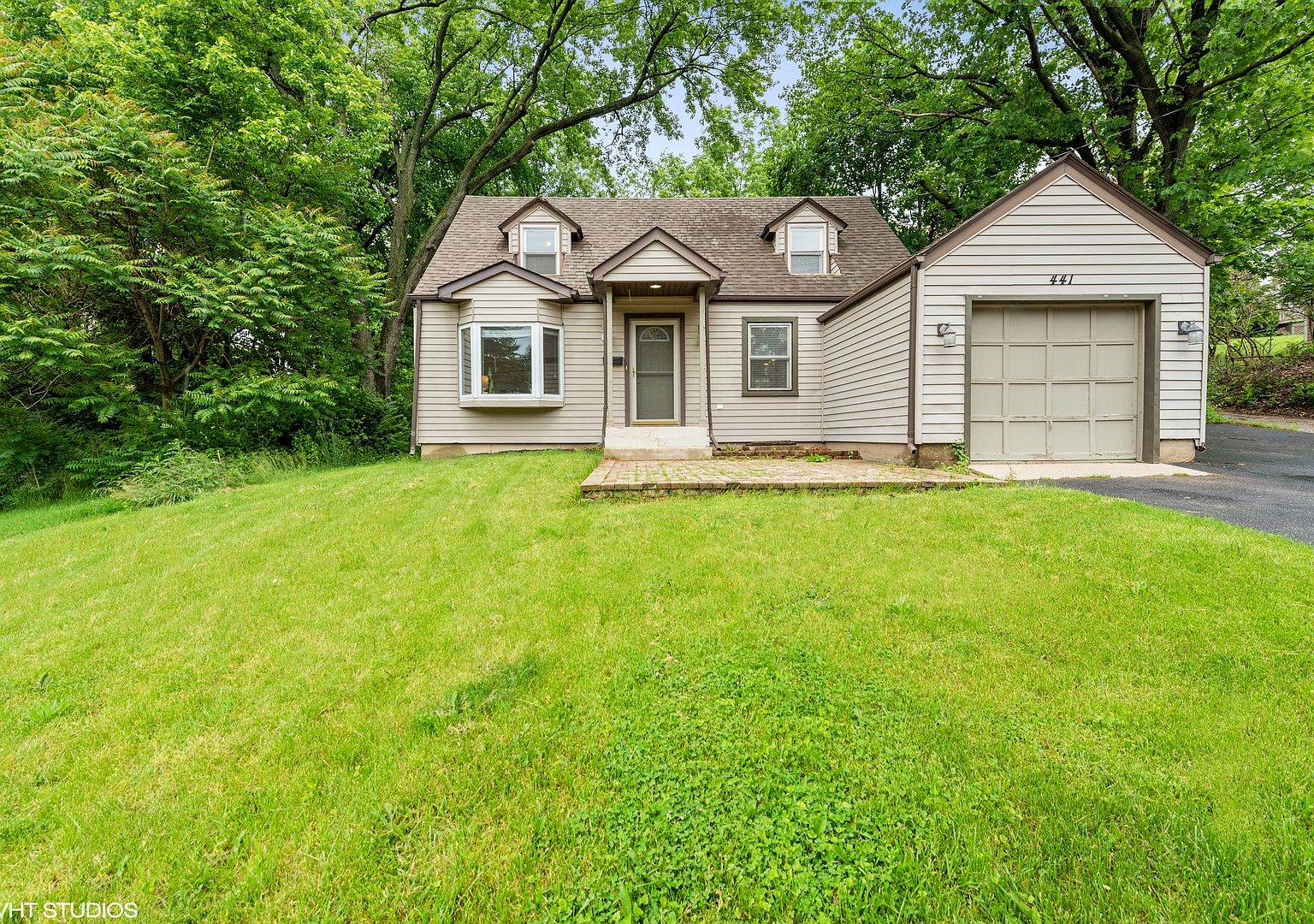 441 Barrington Ave, East Dundee, IL 60118 Zillow