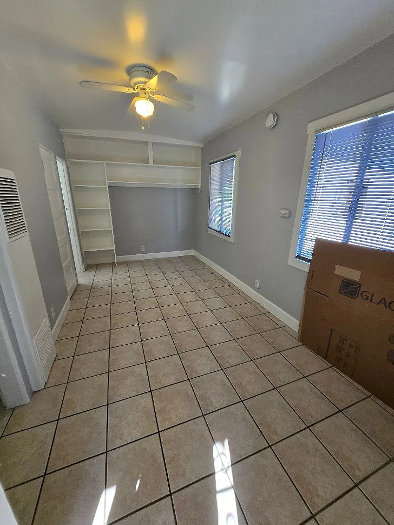 2406, 2408, 2410 Fernleaf Street — Photo 3