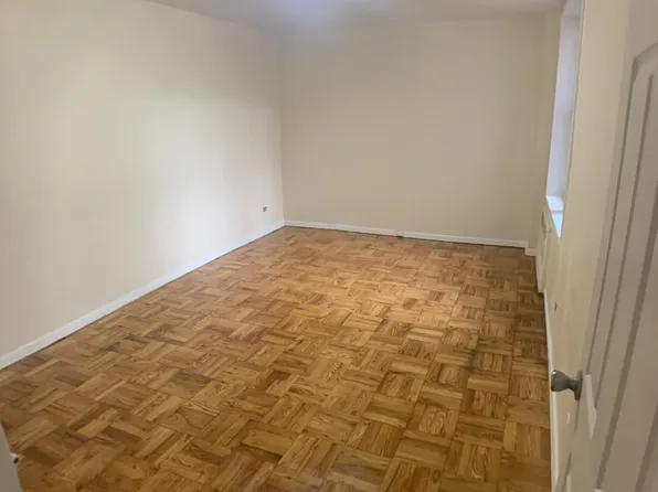 6555 Broadway image 2 of 18