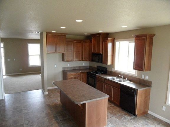 5th image of 12726 NE 52nd Cir