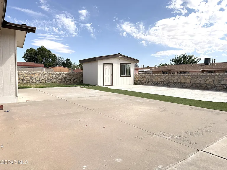 9321 Sorbonne Dr — Photo 36