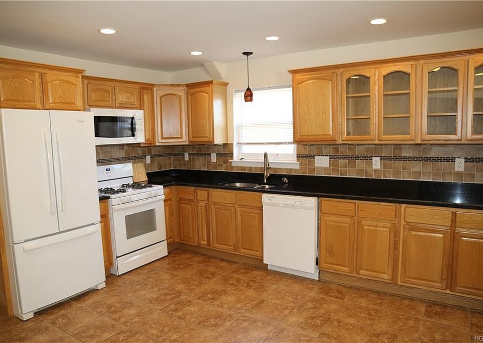 1st image of 3250 Spencer Dr #2FL