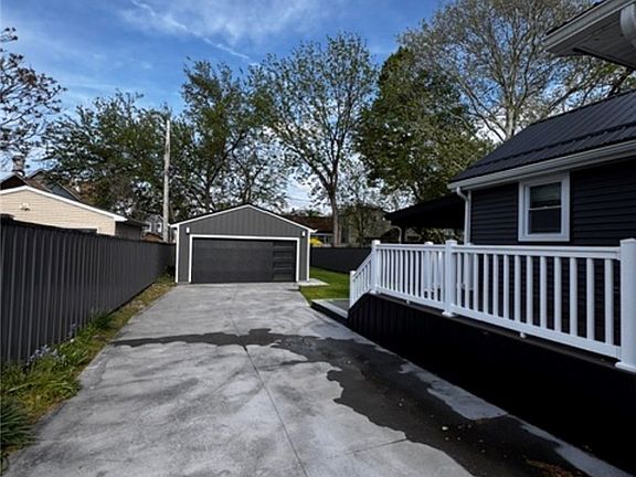 3rd image of 1439 W 52nd St