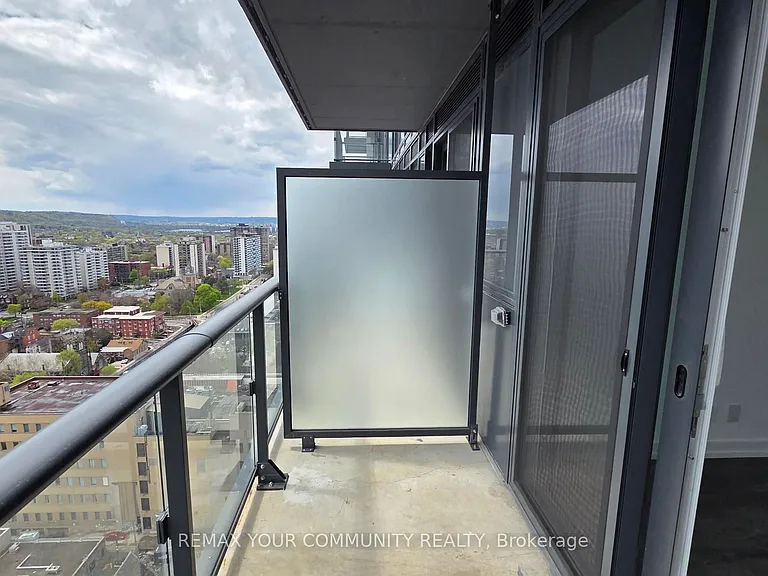 75 James St S #2610 — Photo 14