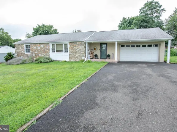 27 N Midway Ave, Feasterville, PA 19053
