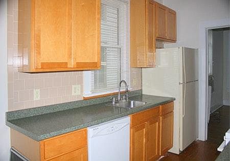 Left side of kitchen