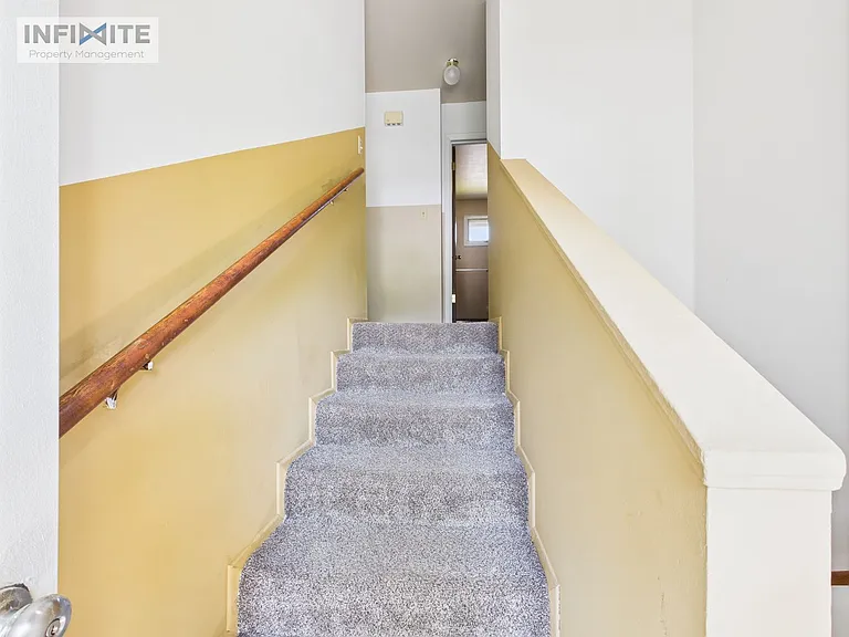 323 N 16th Ave — Photo 13