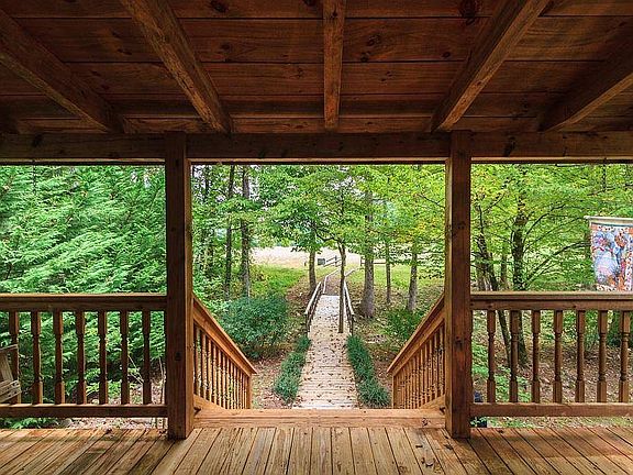 4th image of 222 Limestone Way