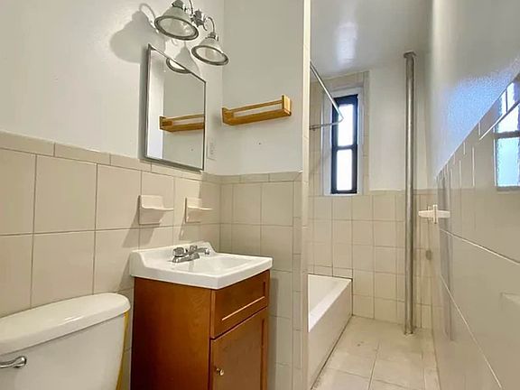 5th image of 118 Quincy St APT C6