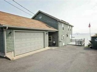 94 King Philip Ave, Bristol, RI 02809