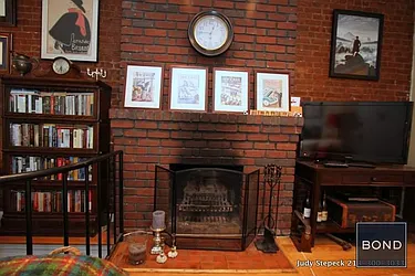 Rented by Bond New York