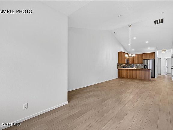 2nd image of 1493 N Wilhelm Way