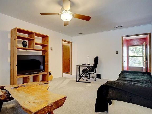 4th image of 7829 Birchwood Dr