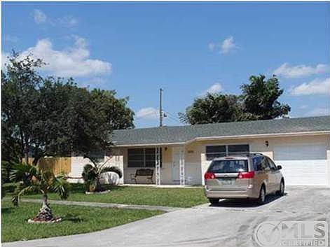 1st image of 1599 Linda Lou Dr