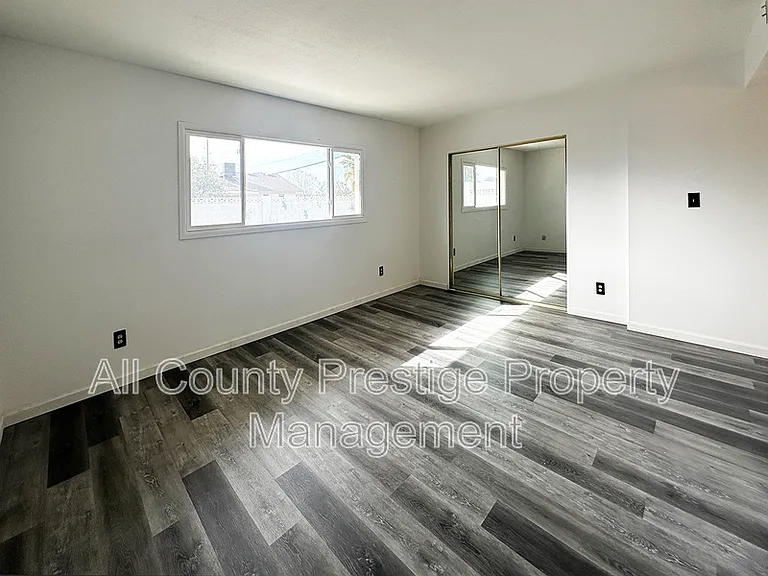 3459 W Dailey St — Photo 11